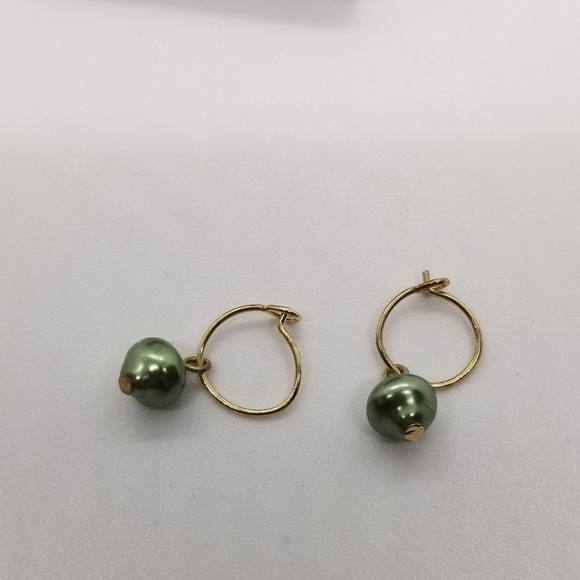 gold tone hoop earrings with green faux pearls - Picture 3 of 3